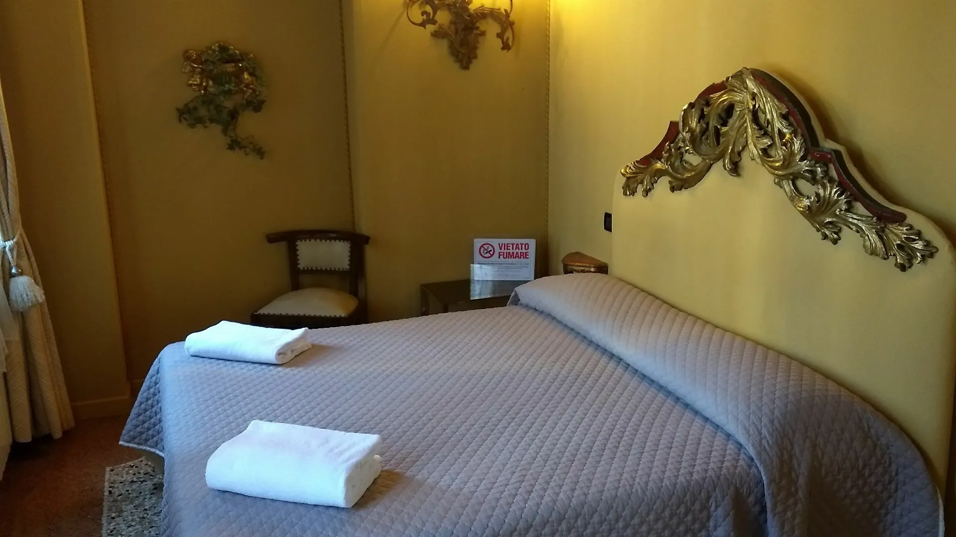 ** Guest house Alloggi Alla Rivetta Venice Italy